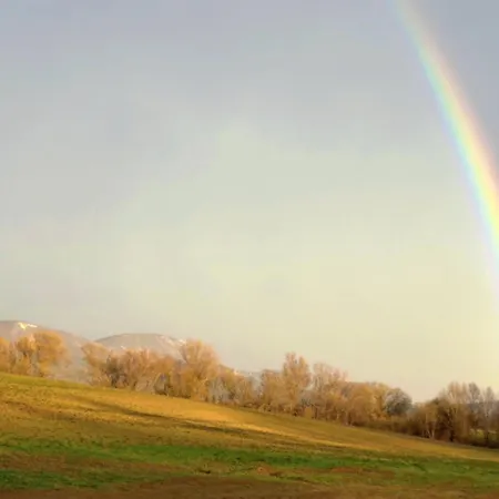 Nyari Huvoes Telen Hofoedte Hegyi Panoramas Csillagos Haz Pilisszanto